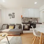 Apartment Coliseu By Hosty Porto